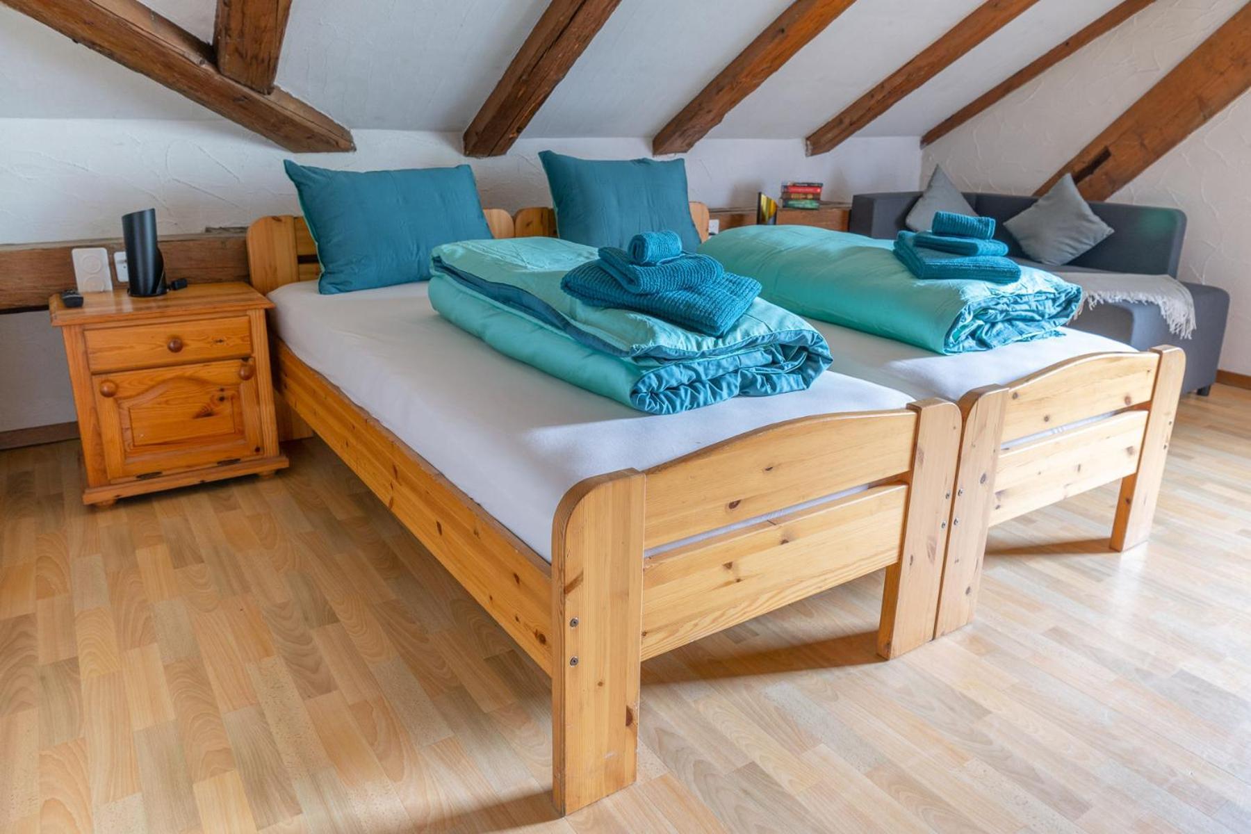 Jenaz Chrona Bed & Breakfast الغرفة الصورة