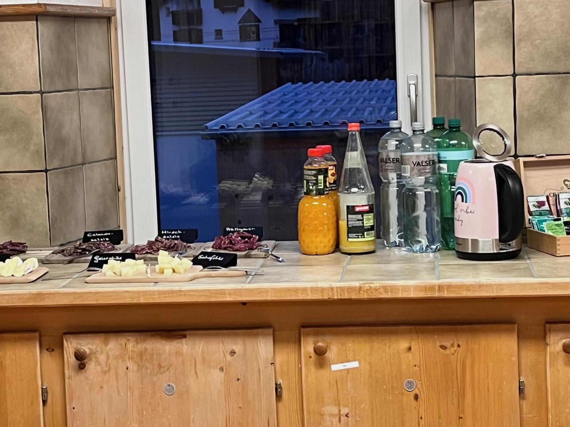 Jenaz Chrona Bed & Breakfast المظهر الخارجي الصورة